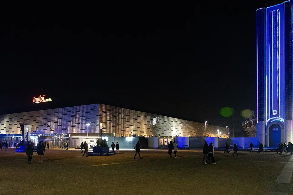 The Inalpi Arena in Turin at night during the 2024 ATP Finals